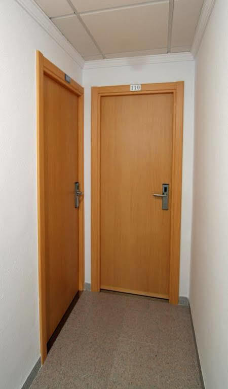 Hostal Roca San Antonio  Bagian luar foto